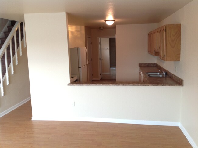 Building Photo - 3210 W Longfellow Pl