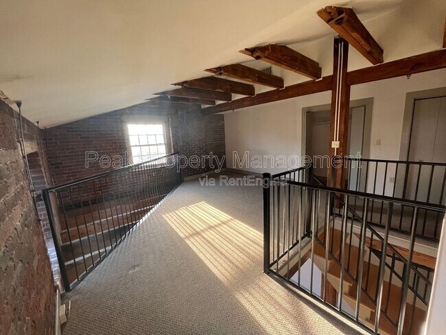 Building Photo - 20 N 20th St