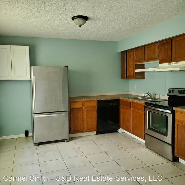 Building Photo - 2 br, 1 bath House - 1026 Lakewood Court U...