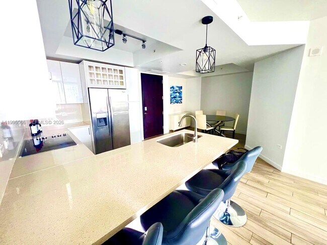 Foto del edificio - 999 SW 1st Ave