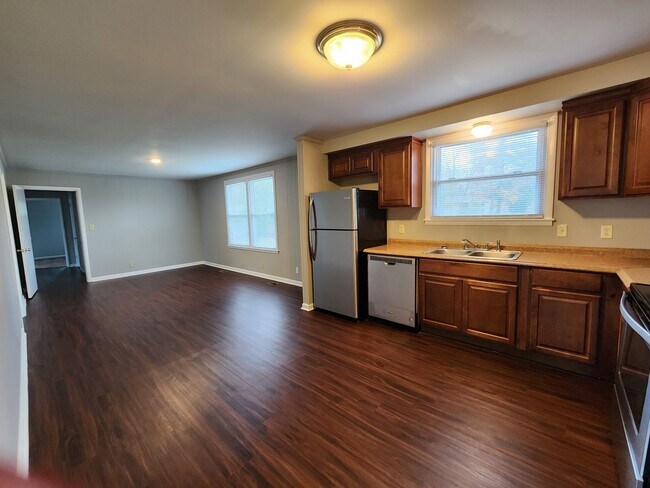 Foto del edificio - 2221 Green Acres Dr