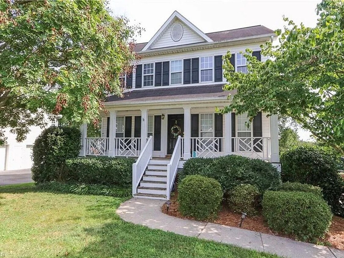 Photo - Welcome to 4820 Manteo Lane—3 BD/2.5 BA house located on a cul-de-sac street in the Farmbrook Subdiv