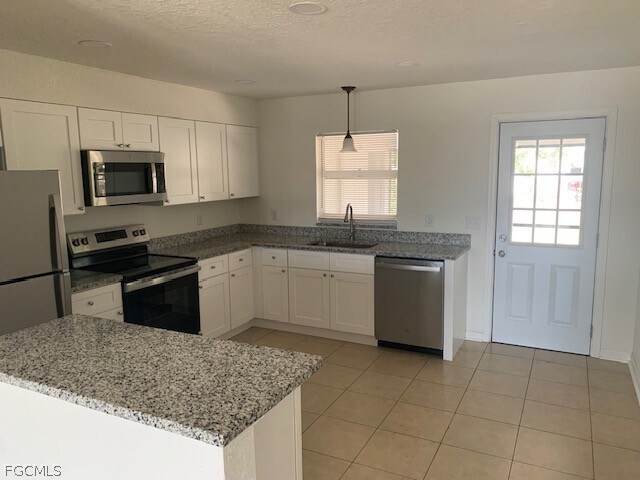 Foto del edificio - 11296 Summerwinds Ct