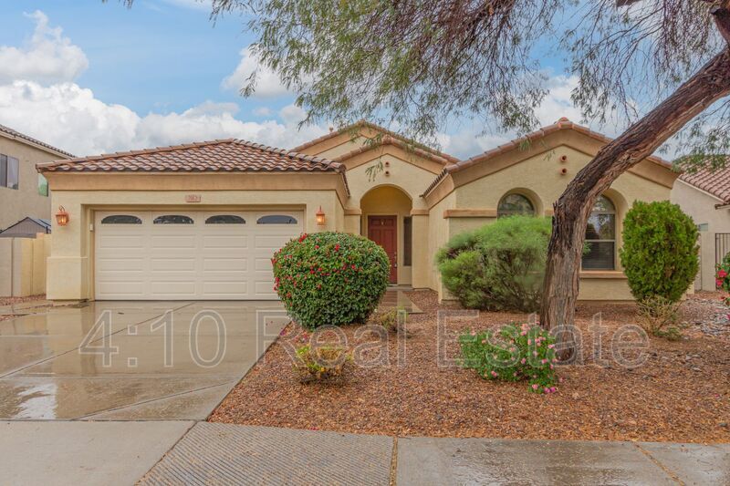 Primary Photo - 2182 E Redwood Dr
