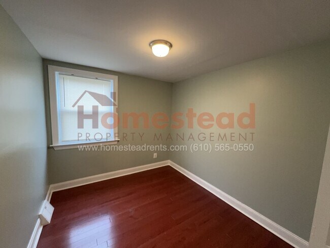 Foto del edificio - 141 Chadwick Ave