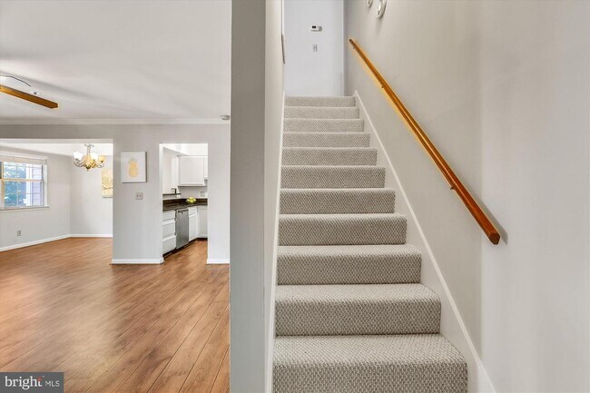 Building Photo - 5704 Chapman Mill Dr
