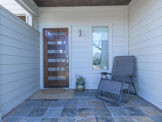 Foto del edificio - 503 Kemp St