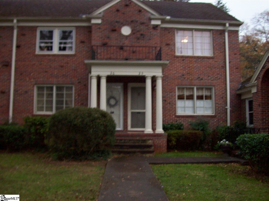 Primary Photo - 600 University Ridge