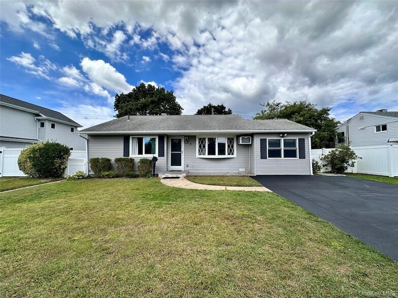 Foto principal - 5 Eagle Ln