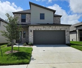 Building Photo - 517 Green Grass Dr