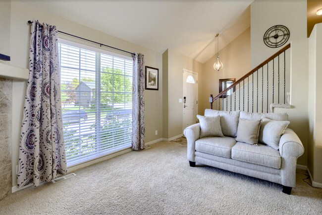 Building Photo - Spacious 3 Bedroom In Prime La Vista Locat...