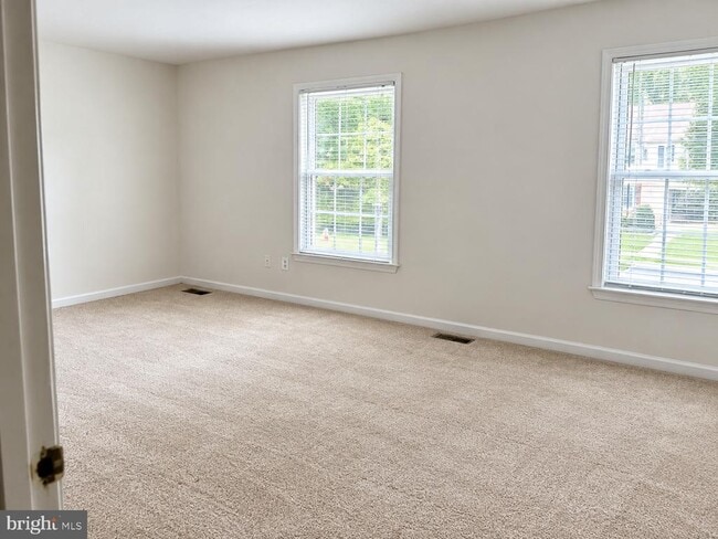 Building Photo - 6281 Rathlin Dr