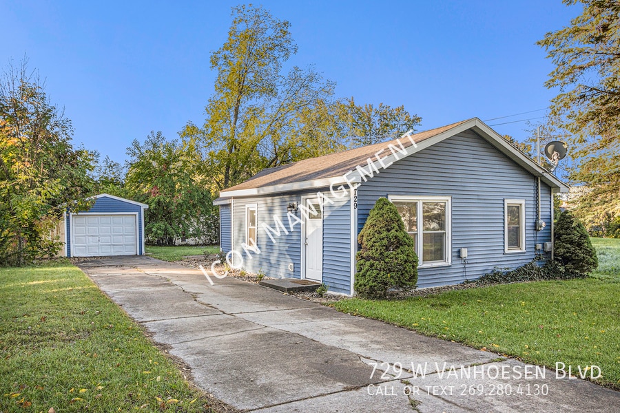 Primary Photo - 729 W Van Hoesen Blvd