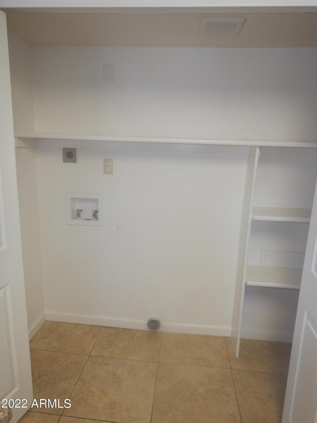 Foto del edificio - 17847 N 40th St
