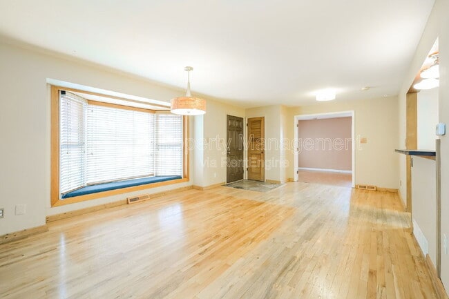 Foto del edificio - 7095 S Clermont Dr