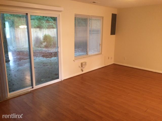 Building Photo - 5377 Grand Lake Crescent