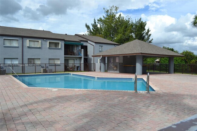 Foto del edificio - 7419 SW 152nd Ave