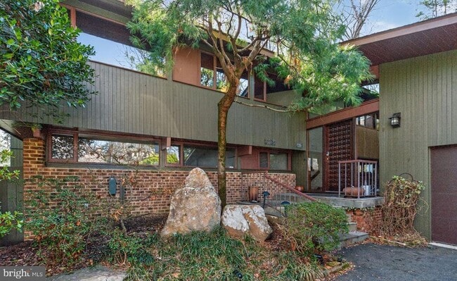 Foto del edificio - 1219 Ingleside Ave