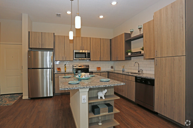 1BR, 1BA - 744 SF - A3 - Kitchen - Lakeside Walk