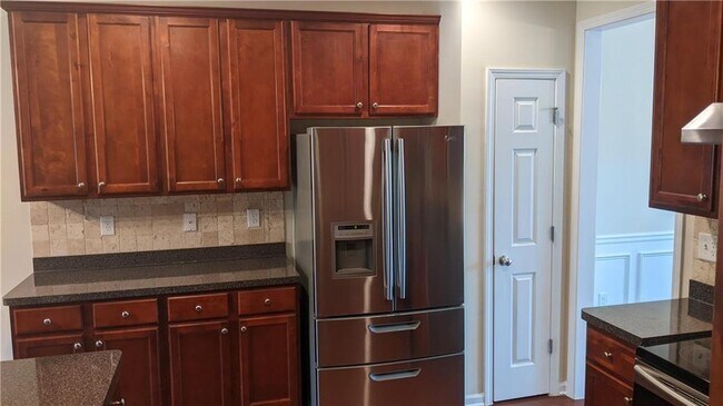 Foto del edificio - 887 Williams View Ct NW