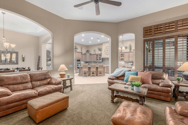 Foto del edificio - 3644 N Sagewood Cir