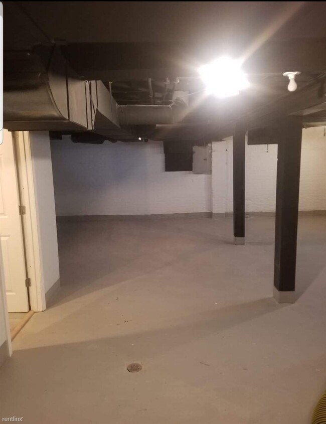 Foto del edificio - 3 br, 1.5 bath House - Russell Woods