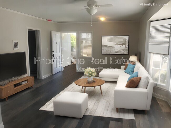 Foto del edificio - 3520 Sixth Ave