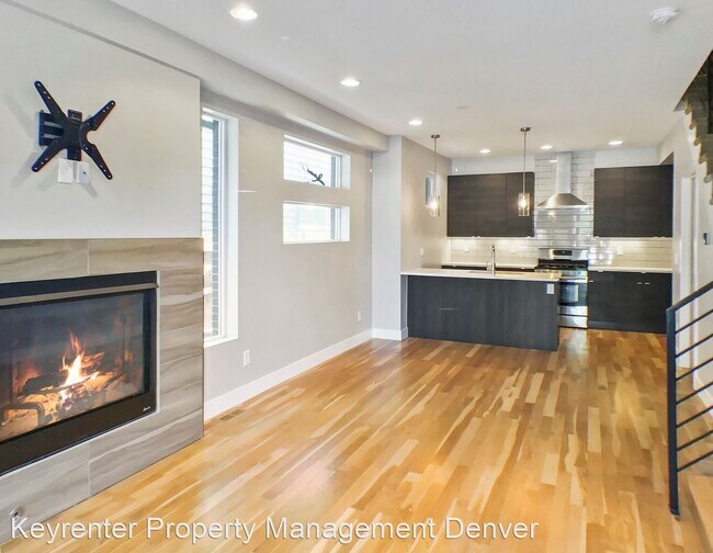 Building Photo - 2 br, 2.5 bath House - 1387 Xavier Street