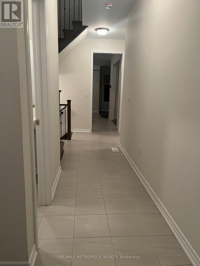 Photo du bâtiment - 3007 Sierra Dr