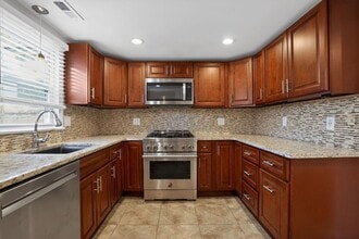 Building Photo - 226 N Patrick St