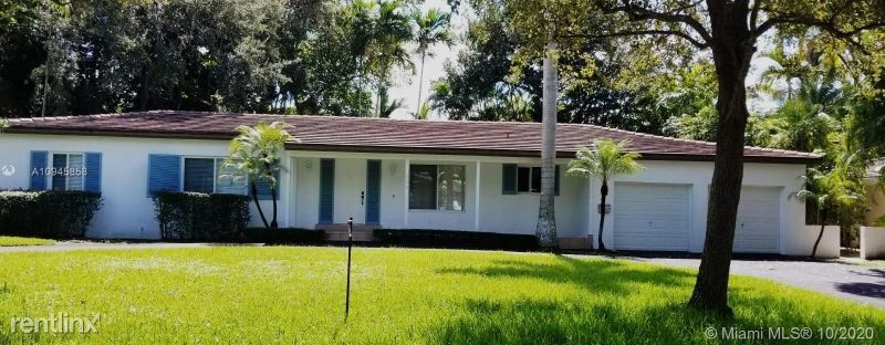 Primary Photo - 4 br, 2.5 bath House - 460 San Servando Ave