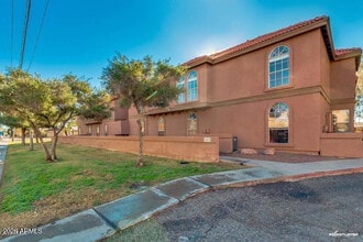 Building Photo - 1402 S Jentilly Ln