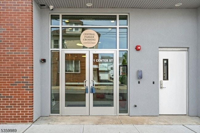 Building Photo - 247 Parker Ave