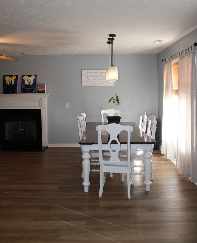 Foto del edificio - Beautiful Home in Hubert