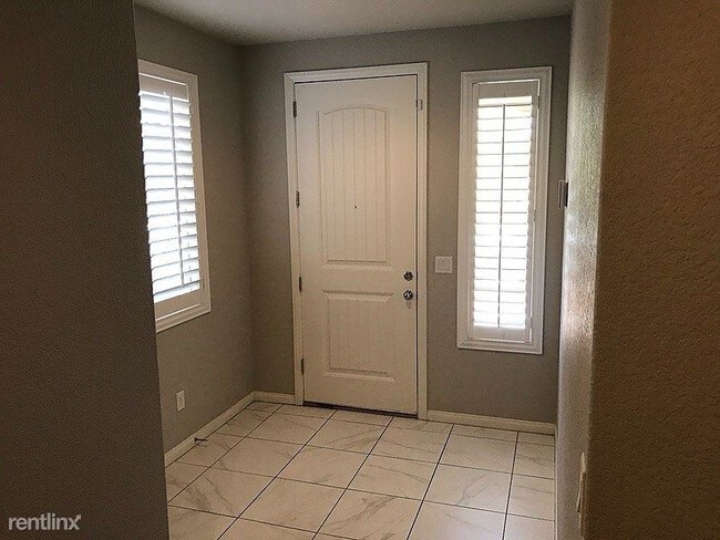 Building Photo - 4 br, 2.5 bath House - 8222 Sorrel Street