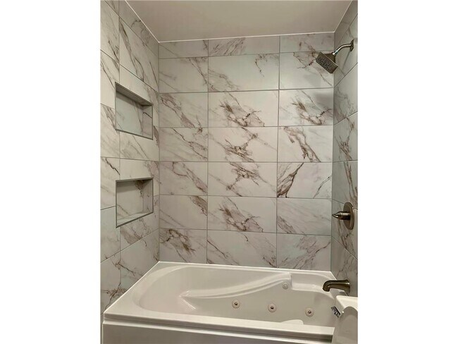 Foto del edificio - 884 Olive St