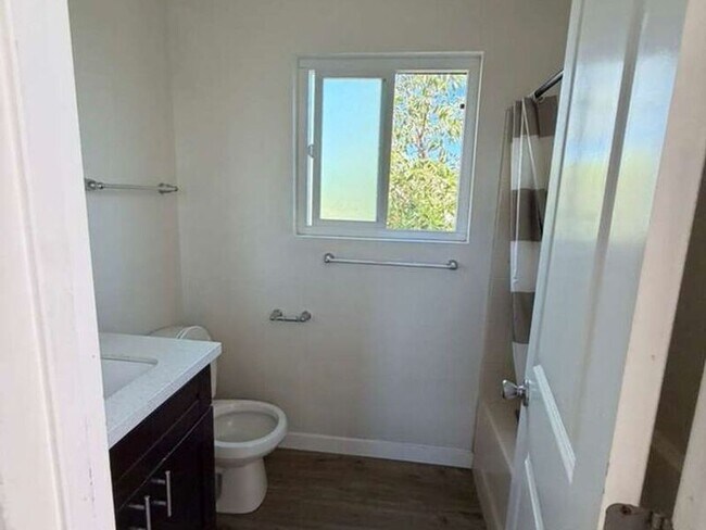 Foto del edificio - 6755 Mission Gorge Rd