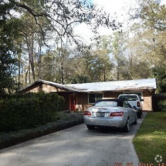 Building Photo - 2904 NW 40 Pl
