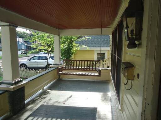 Building Photo - 512 E Livingston St