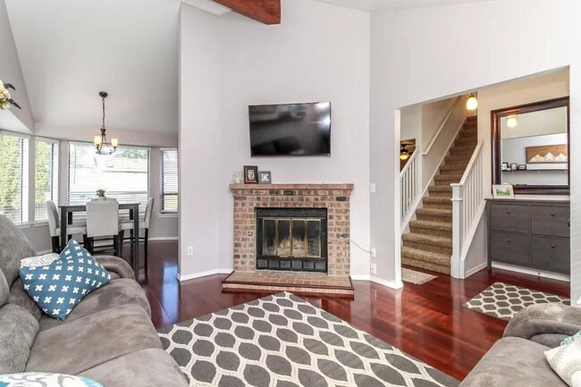 Foto del edificio - Exactly What You Need Puyallup Beautiful H...