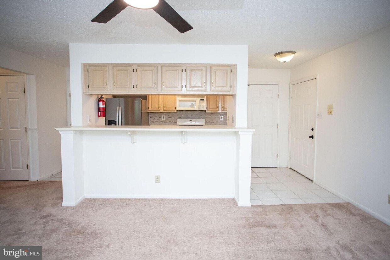 17 Kenwood Dr, Winslow Township, NJ 08081 Room for Rent in Winslow