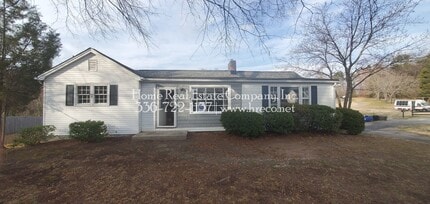 Building Photo - 2047 W Clemmonsville Rd