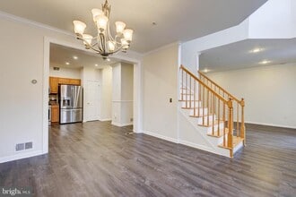 Building Photo - 100 Forest Dr