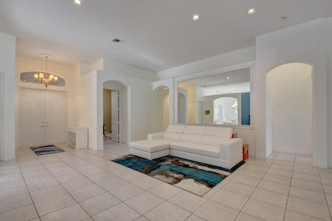 Building Photo - 18700 Ocean Mist Dr