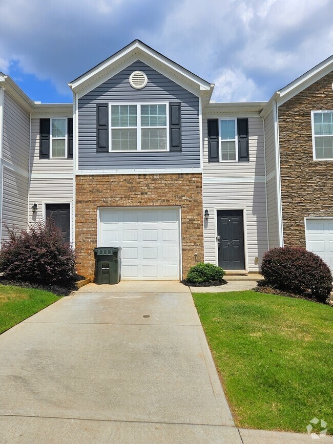 Building Photo - 49 Moorlyn Ln