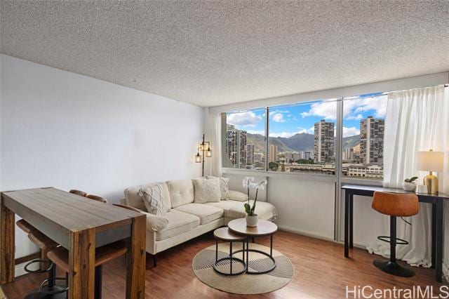 Building Photo - 2211 Ala Wai Blvd