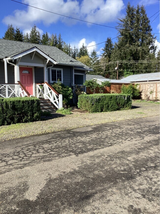 Foto del edificio - 868 NW 6th St