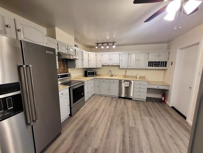 Building Photo - COMING SOON...Fully Remodeled Historic University Heights Home for Rent