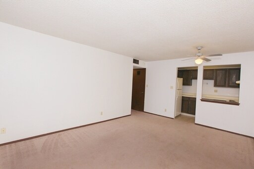 Building Photo - 630 N Murray Blvd