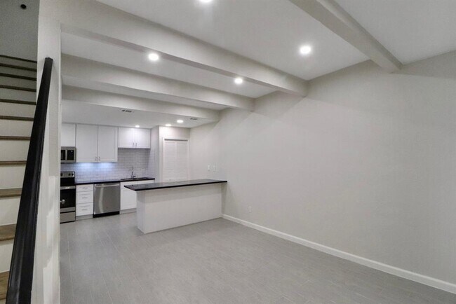 Foto del edificio - 5929 Queensloch Dr